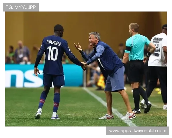 切尔西边路二人组配合默契,频繁撕开防线 切尔西边路二人组配合默契,频繁撕开防线